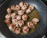 Foto del paso 4 de la receta: Fideuá con costillas y butifarras