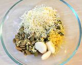 Foto langkah ke 4 dari resep Rosemary Chicken Pesto Spaghetti .