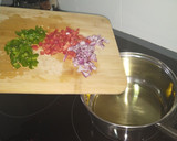 Foto del paso 1 de la receta: Guiso amarillo de morunos