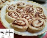 A picture of step 7 of Cinnamon rolls.
