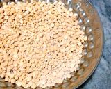 A picture of step 1 of Chany ki dal salan.