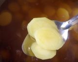 A picture of step 3 of Boiled potato with scrambled eggs.