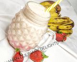 A picture of step 2 of Banana and strawberry smoothies 😋.