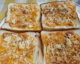 Foto langkah ke 5 dari resep Makanan favorit si kecil "Roti pizza".