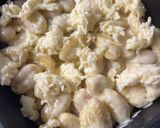 Une image de l'étape 3 de Gnocchis 3 fromages gratinés à l’air fryer : gorgonzola, parmesan, mozzarella.
