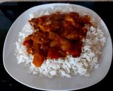 A picture of step 5 of Slow cooked Chicken Madras. 😸.
