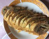 Foto langkah ke 5 dari resep Egg Roll.