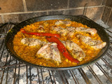 Paella de conejo de la montaña