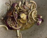 Gambar langkah 1 resipi Ayam Masak Merah Biasa.
