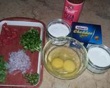 A picture of step 1 of Pizza Omelet.