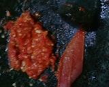 Foto langkah ke 2 dari resep Cumi Asin Balado.