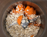 Foto del paso 1 de la receta: Bizcocho de zanahoria con avena🥕