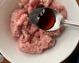 รูปขั้นตอนการทำที่ 1 ของ หมูก้อนทอด สูตรคุณแม่