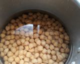 A picture of step 1 of Shahi Chana Masala biryani.