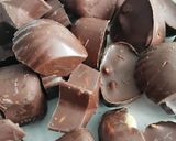 Foto del paso 3 de la receta: Chocolates con pepita 💗🍫