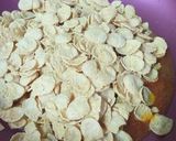 Gambar langkah 3 resipi Cornflakes Sos bermadu.