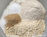 Foto del paso 1 de la receta: Pan súper tierno de manteca con avena, miel y salvado