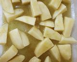 صورة لخطوة 4 من وصفة بطاطس ودجز بطريقة سهلة ولذيذة🥔🍟😋😍
