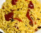 A picture of step 3 of Emirates Macaroni with schezwan chutney seasoning.