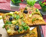 صورة لخطوة 5 من وصفة بيتزا كاري🍕بالسميد روعة روعة