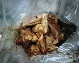 Foto langkah ke 3 dari resep Sayap ayam kecap panggang presto.