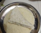 A picture of step 4 of Crispy Bread Cones.
