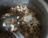 A picture of step 2 of Mushroom Soup.