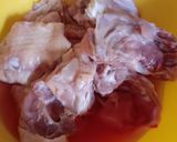 Foto langkah ke 1 dari resep Asem asem ayam buncis.