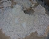 A picture of step 2 of Aloo paratha.