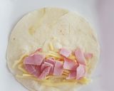 รูปขั้นตอนการทำที่ 6 ของ ตอร์ติญ่า ไส้ไข่คนแฮมชีส