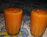 A picture of step 1 of Papaya juice.