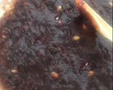 Foto del paso 10 de la receta: Solomillo relleno de puerros y chorizo al vino moscatel. Y salsa de chocolate... o brócoli. Keto