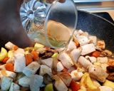 Foto del paso 5 de la receta Salteado de pollo con verduras y setas
