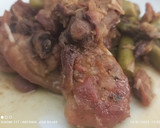 Foto del paso 5 de la receta: Pollo al ajillo y espárragos verdes