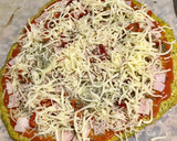 Foto del paso 5 de la receta: Pizza con base de brócoli 🥦 y zanahoria 🥕