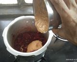 A picture of step 4 of Beet Root Kurma.