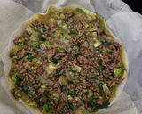 Foto langkah ke 8 dari resep Martabak Daging Sapi Teflon.