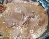 Foto del paso 4 de la receta: Filetes de ternera en salsa de dátiles