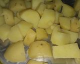 A picture of step 1 of Crispy fried potatoes stick 😍.