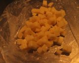 Foto del paso 4 de la receta: Omelett salpicado con mar y bacalao frito en bolainas