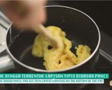 Foto langkah ke 6 dari resep Kue Sus Vla Crunchy.