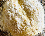 Foto del paso 4 de la receta: ROSCA DE Pascua SALADA (masa con quesos, rellena de tomates secos)