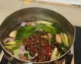 รูปขั้นตอนการทำที่ 4 ของ ต้มแซ่บไข่ดาว