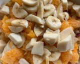 A picture of step 2 of Fruit chaat.