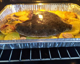 Foto del paso 5 de la receta: Rodaballo al horno con guarnición