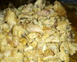 A picture of step 3 of Chips and scramble egg with sardine.