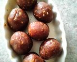 A picture of step 6 of Mamoul (Eid biscuits).