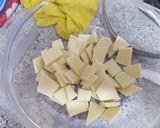Foto del paso 1 de la receta: Crema de yogur con chocolate blanco
