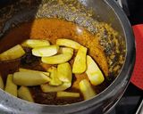 A picture of step 5 of Taro Masala Curry.