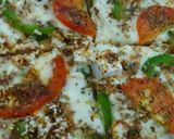 वेज़ चीज़ पिज़्ज़ा (Veg Cheese Pizza recipe in hindi) रेसिपी चरण 7 फोटो